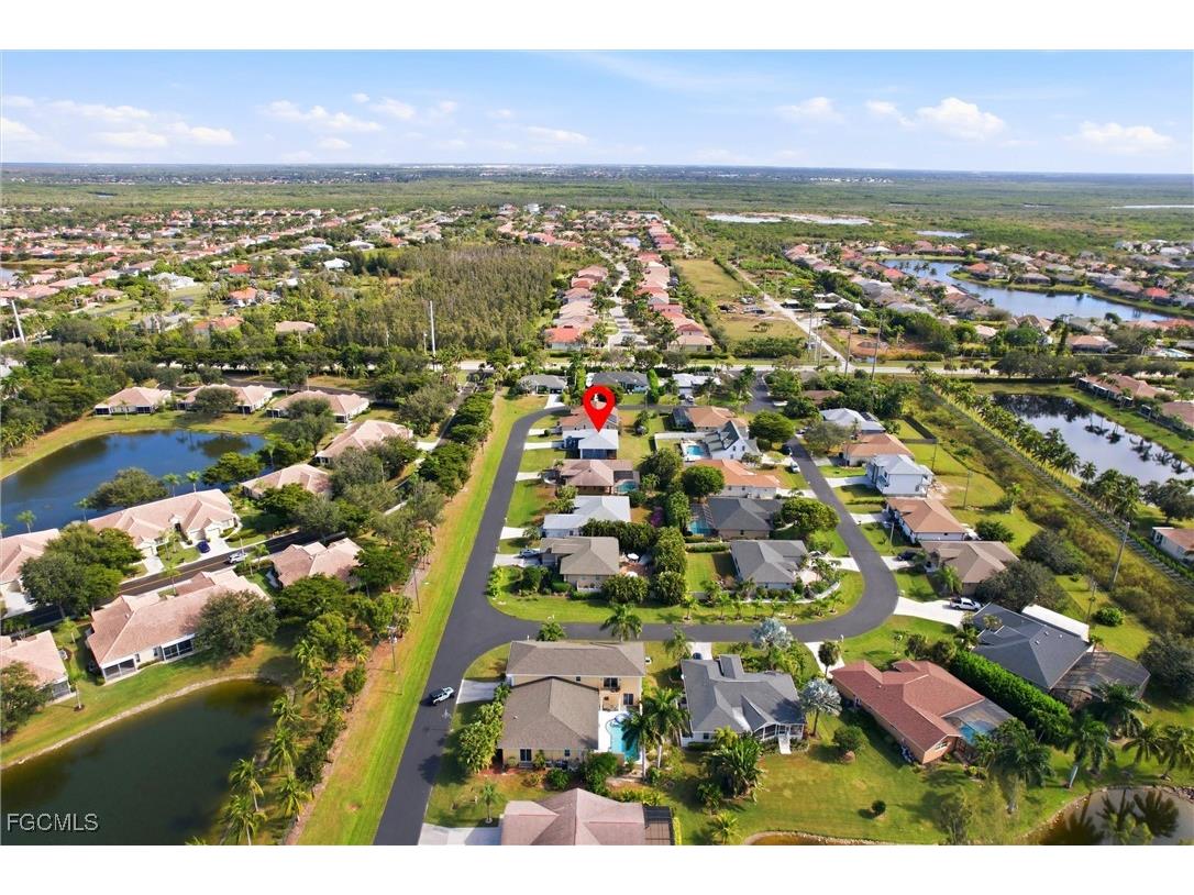 8821 Woodgate Manor Court Fort Myers FL 33908 2025021739 image44