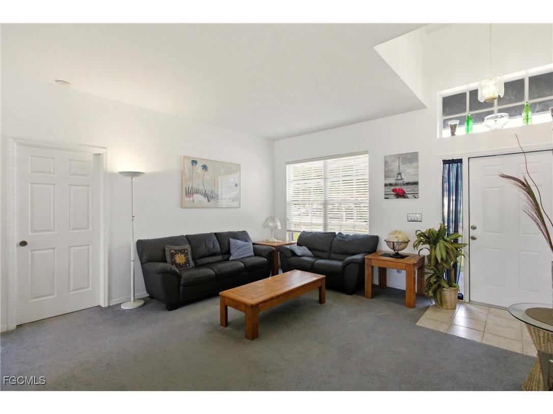 8821 Woodgate Manor Court Fort Myers FL 33908 2025021739 image5