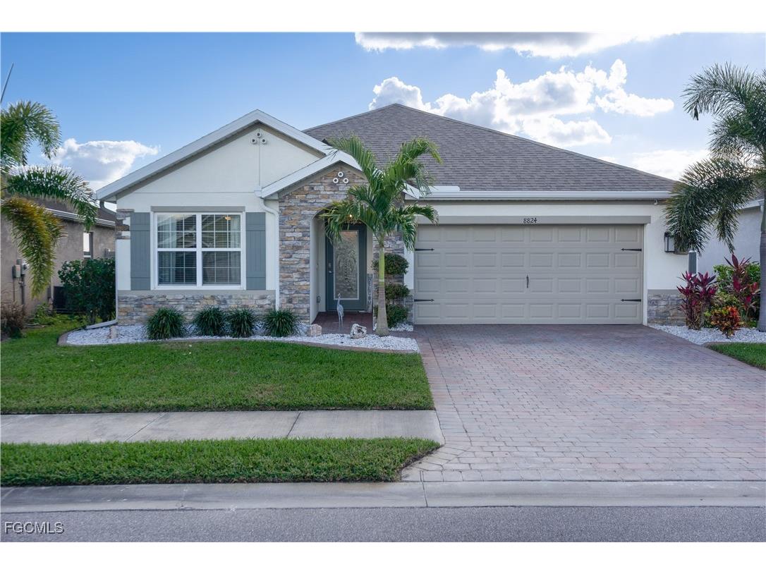 8824 Cascade Price Circle North Fort Myers FL 33917 2026001864 image1