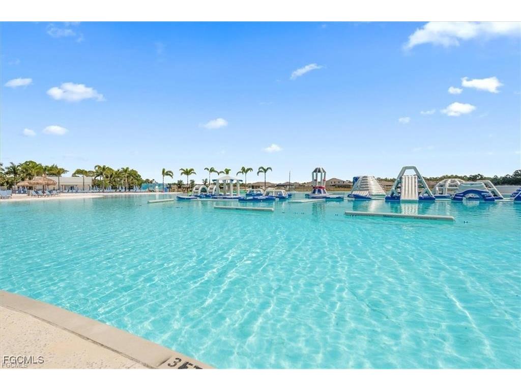 8824 Cascade Price Circle North Fort Myers FL 33917 2026001864 image36