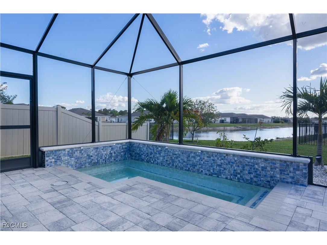 8824 Cascade Price Circle North Fort Myers FL 33917 2026001864 image4