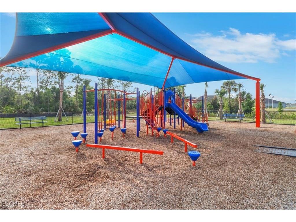 8824 Cascade Price Circle North Fort Myers FL 33917 2026001864 image42