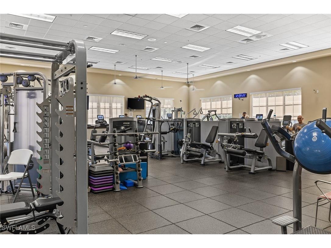 8824 Ventura Way Naples FL 34109 225044823 image20