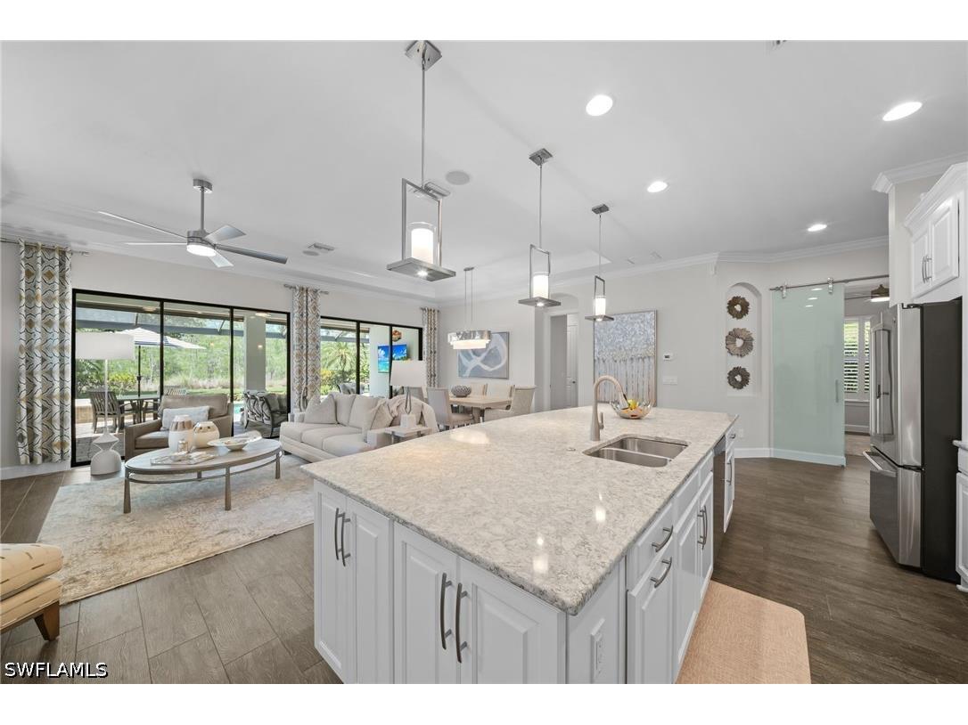 8827 Vaccaro Court Naples FL 34119 226017438 image10