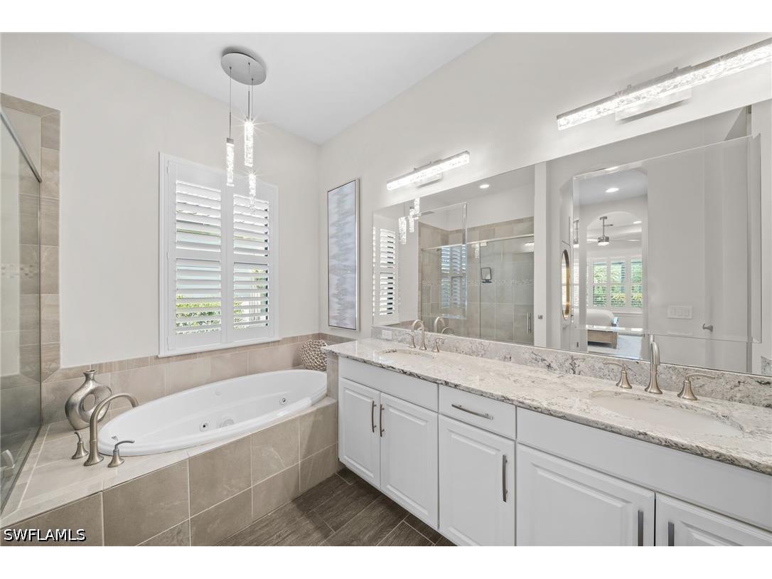 8827 Vaccaro Court Naples FL 34119 226017438 image16