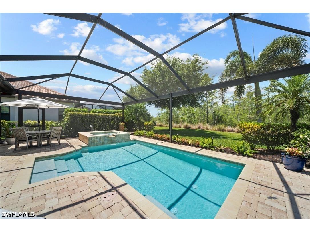 8827 Vaccaro Court Naples FL 34119 226017438 image2