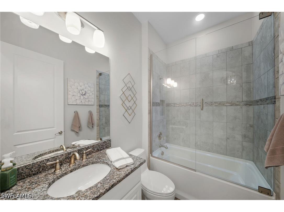 8827 Vaccaro Court Naples FL 34119 226017438 image20
