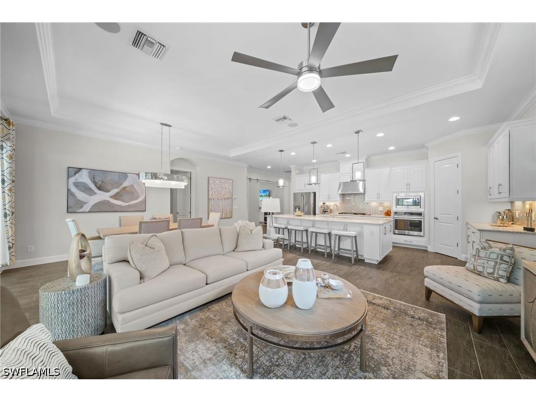 8827 Vaccaro Court Naples FL 34119 226017438 image9