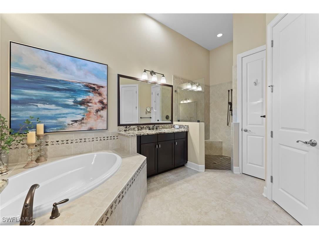 8828 Savona Court Naples FL 34119 225065357 image16