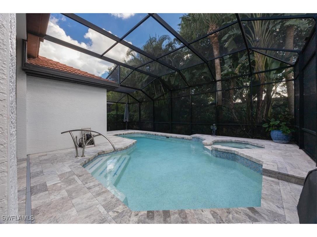 8828 Ventura Way Naples FL 34109 225080544 image10