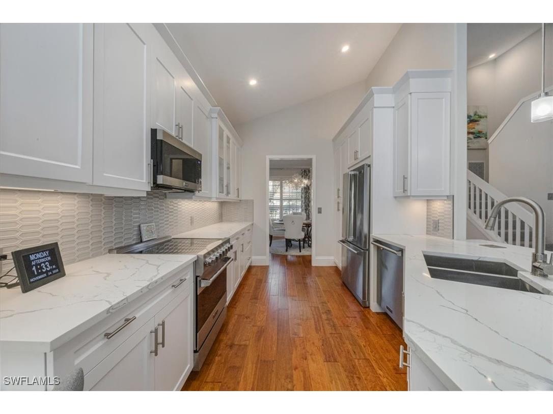 8828 Ventura Way Naples FL 34109 225080544 image13