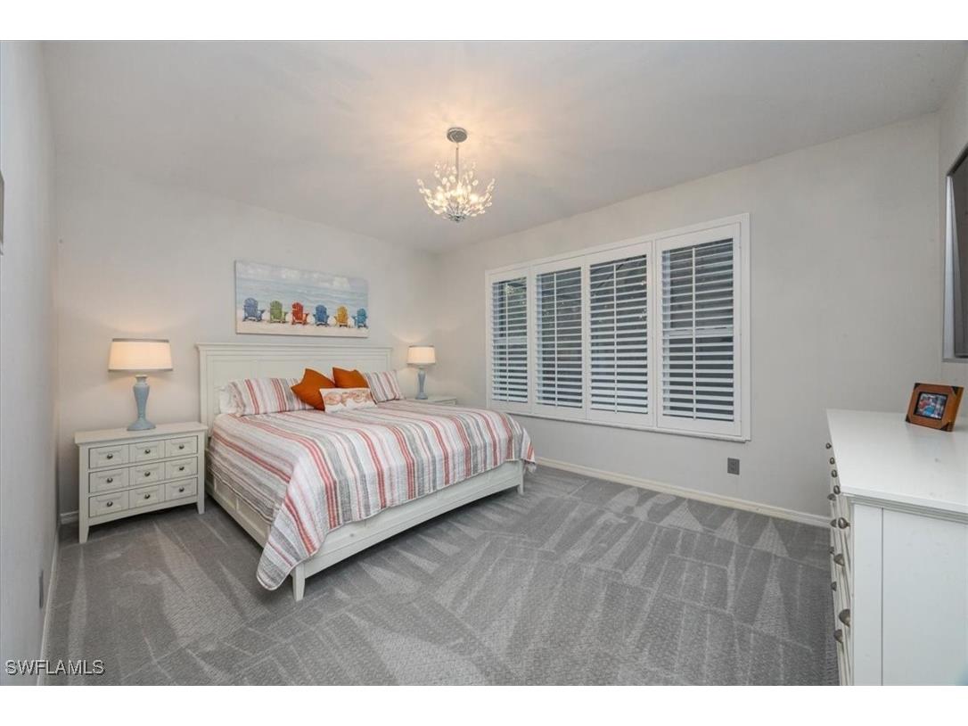 8828 Ventura Way Naples FL 34109 225080544 image15