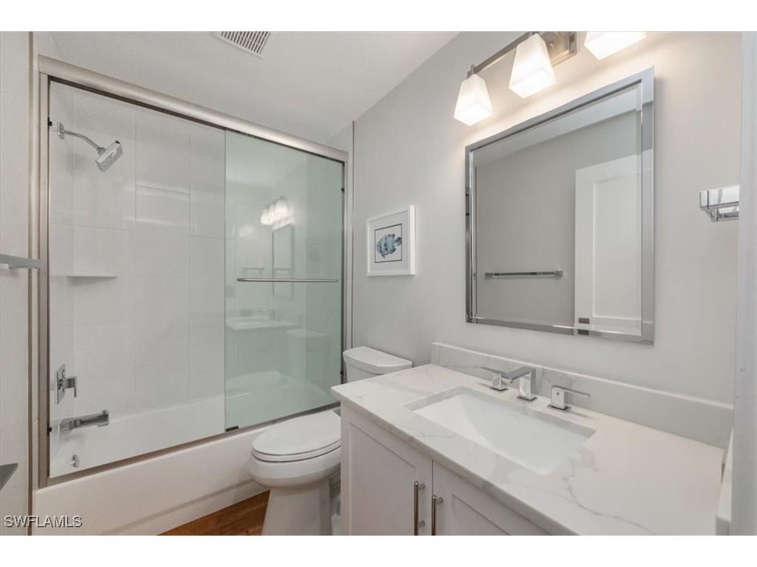 8828 Ventura Way Naples FL 34109 225080544 image23