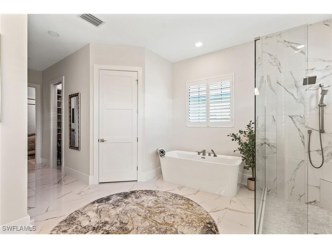 8829 Paradera Court Naples FL 34112 225075712 image13