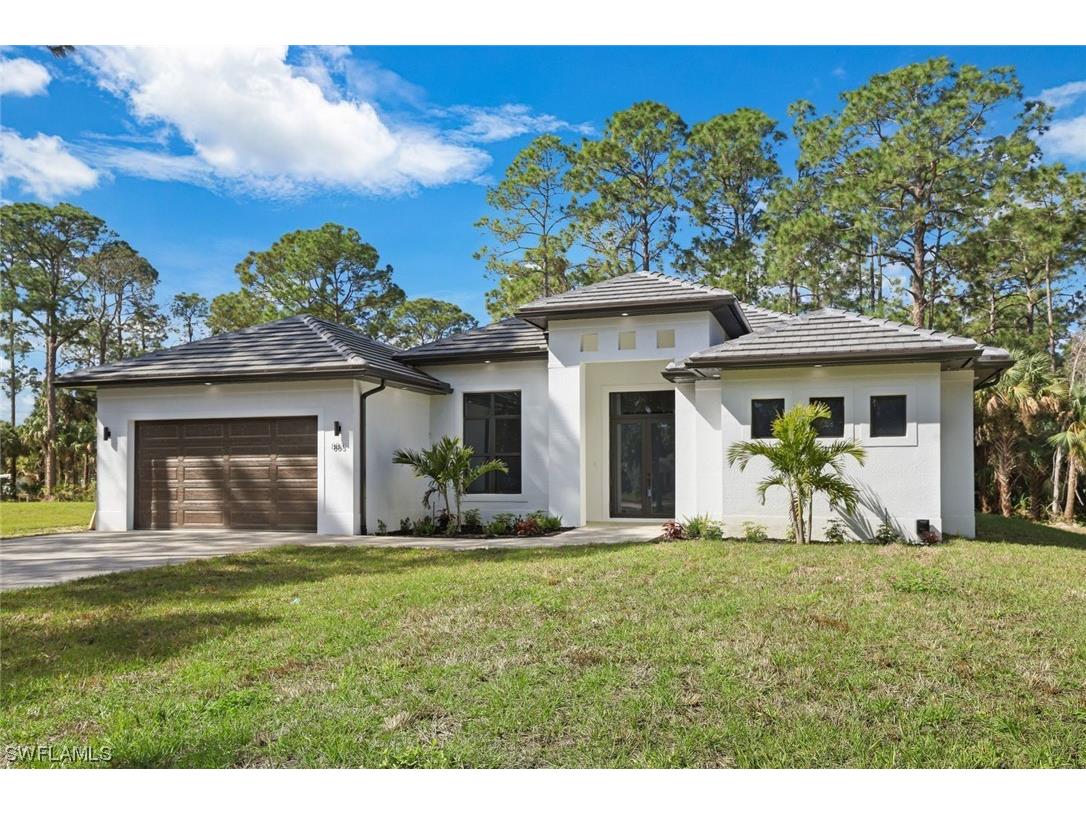 883 2nd Street NE Naples FL 34120 223080110 image1