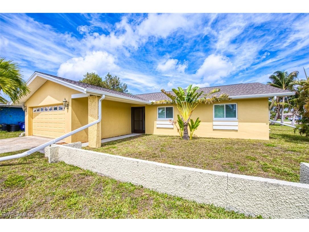 883 Bethany Court S Fort Myers FL 33919 224023001 image1