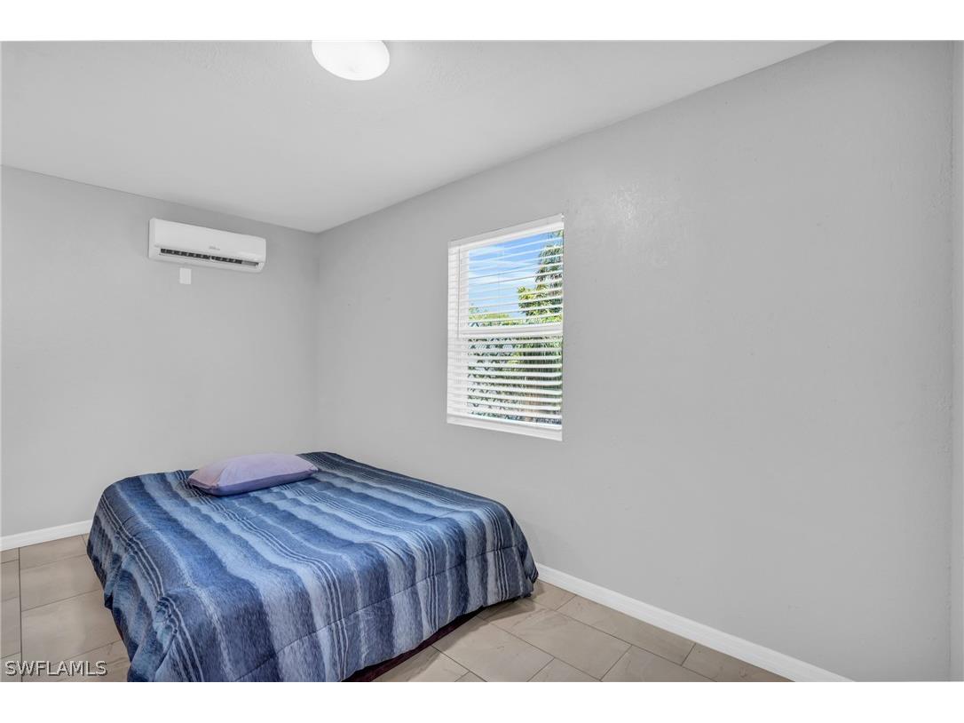 883 Coconut Circle E Naples FL 34104 224041030 image19