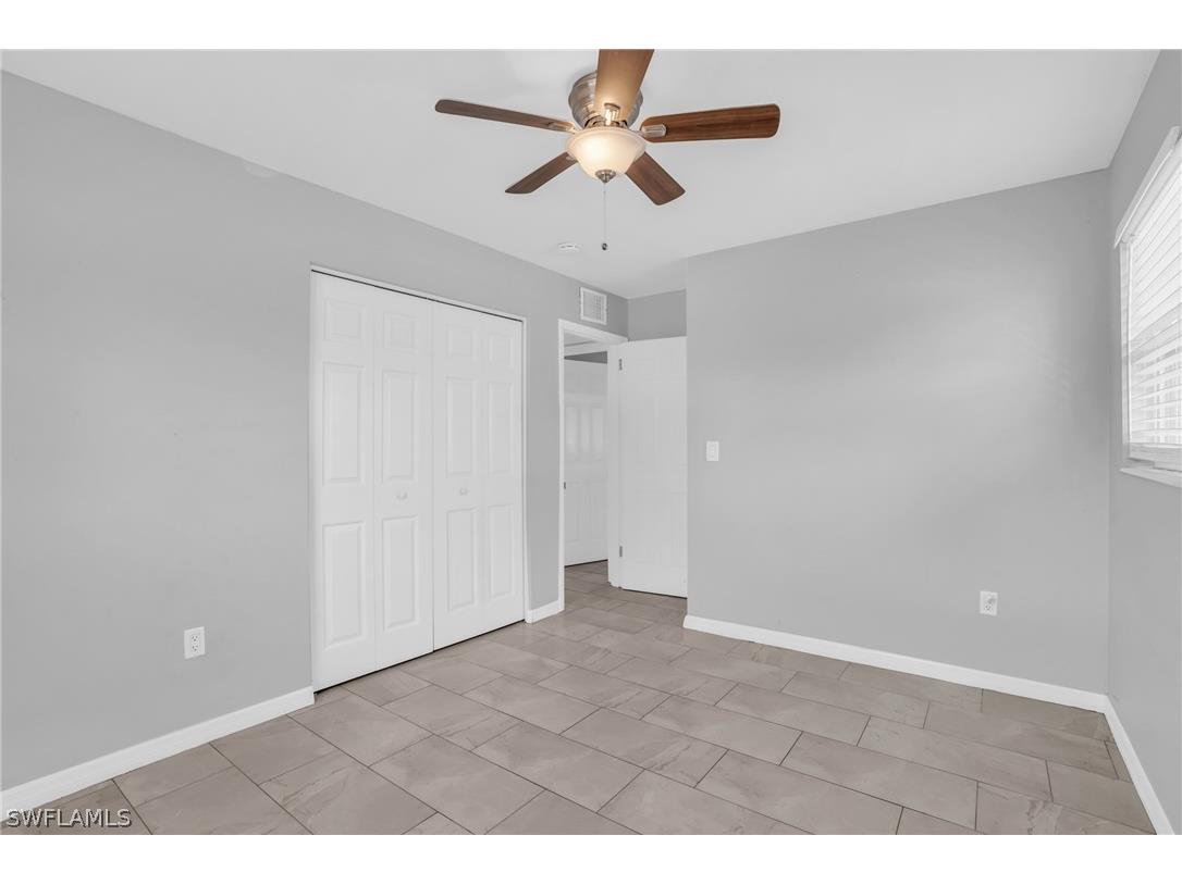 883 Coconut Circle E Naples FL 34104 224041030 image22