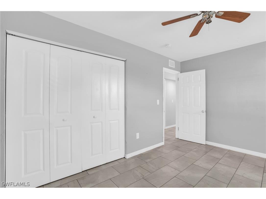 883 Coconut Circle E Naples FL 34104 224041030 image23