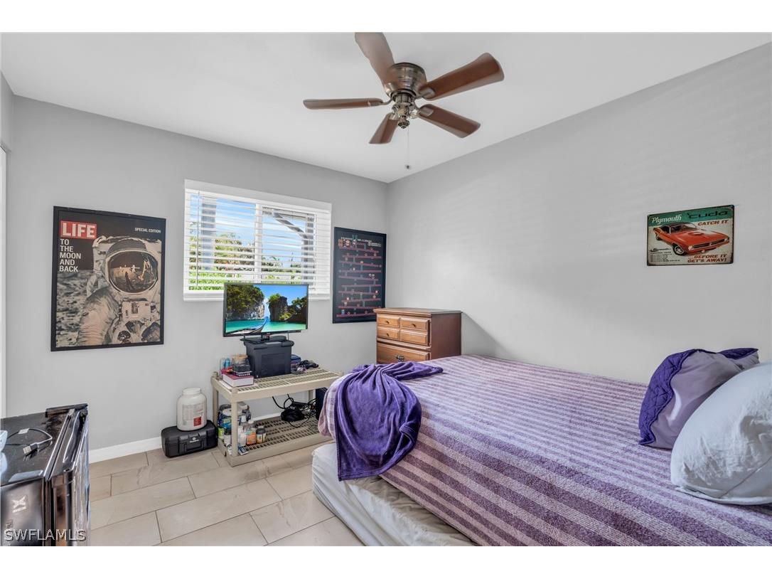 883 Coconut Circle E Naples FL 34104 224041030 image25