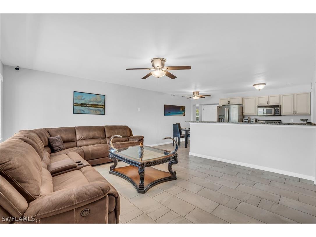 883 Coconut Circle E Naples FL 34104 224041030 image6