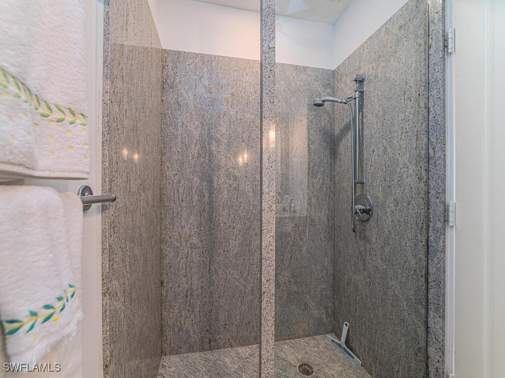 883 Galleon Drive Naples FL 34102 225079068 image19