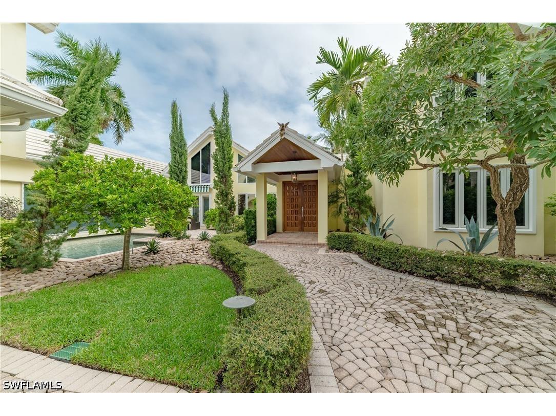 883 Galleon Drive Naples FL 34102 226019253 image2