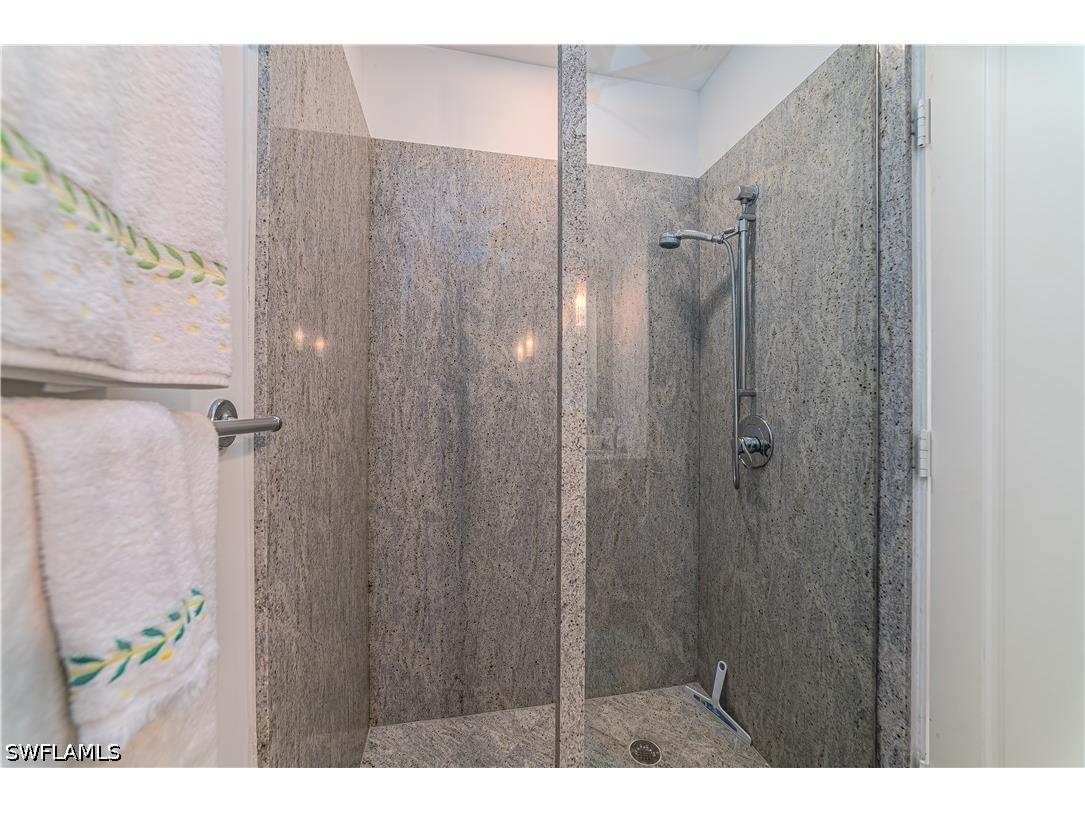 883 Galleon Drive Naples FL 34102 226019253 image21