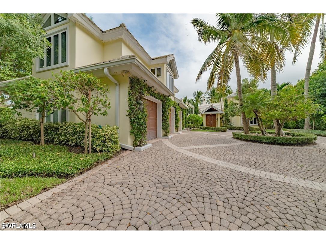 883 Galleon Drive Naples FL 34102 226019253 image3