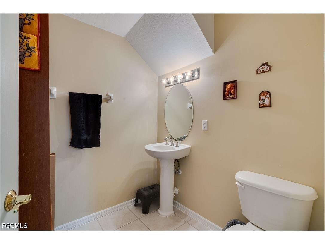 8830 Spring Mountain Way Fort Myers FL 33908 2026023709 image12