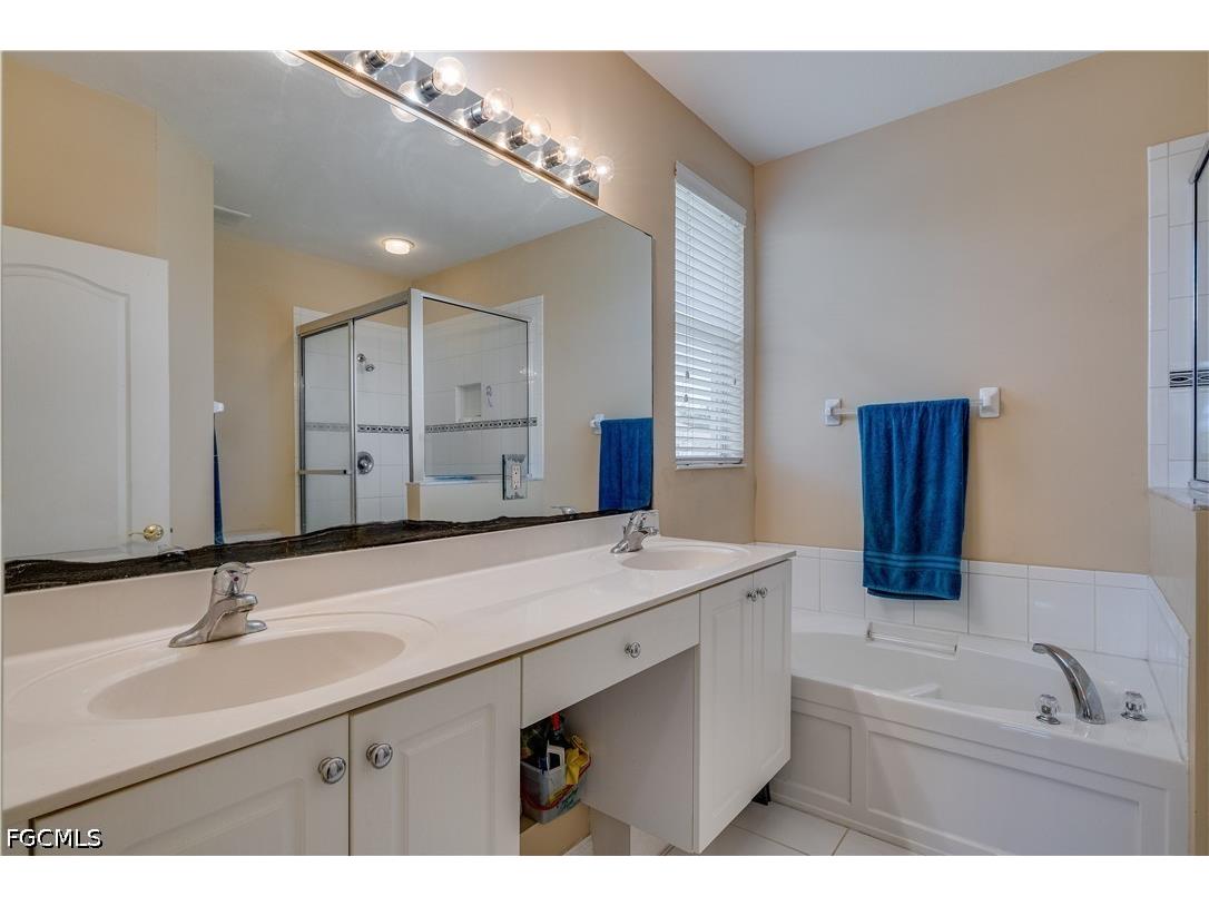 8830 Spring Mountain Way Fort Myers FL 33908 2026023709 image15