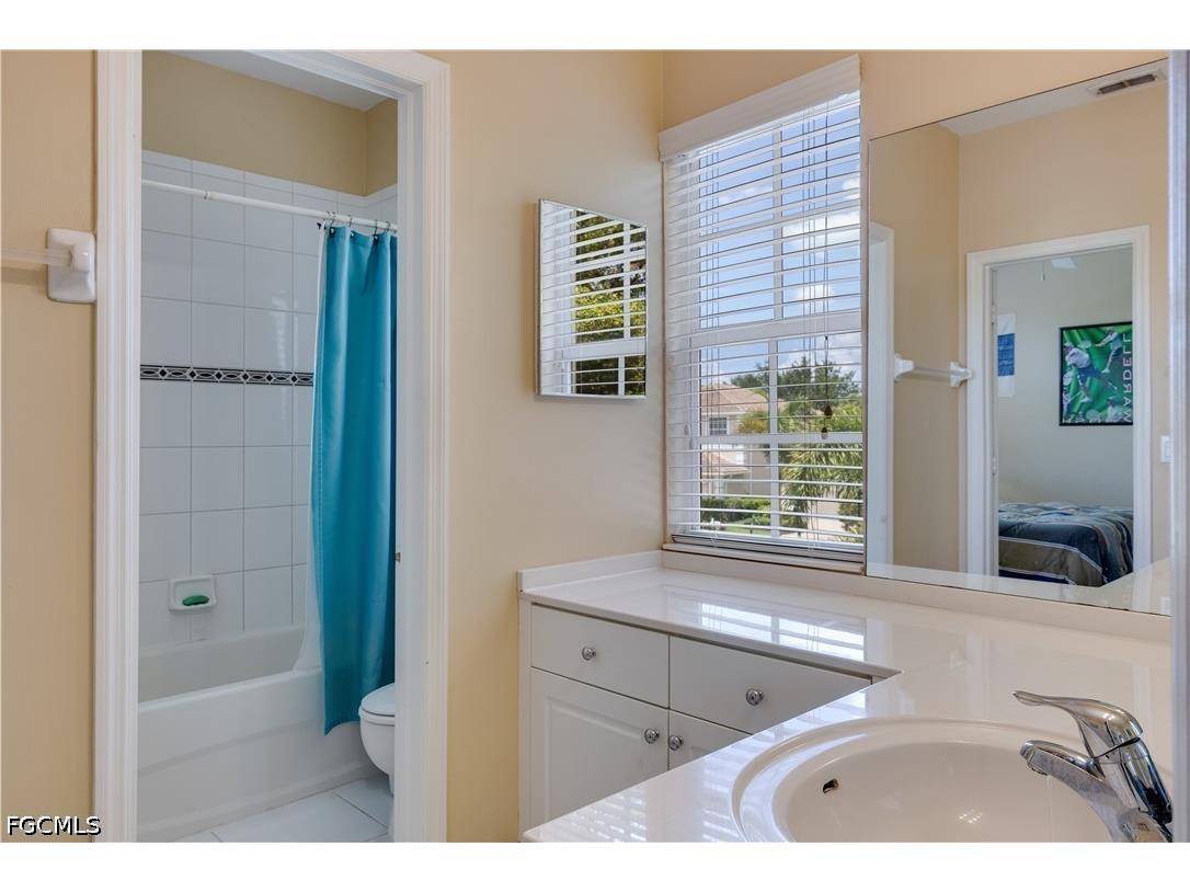8830 Spring Mountain Way Fort Myers FL 33908 2026023709 image16