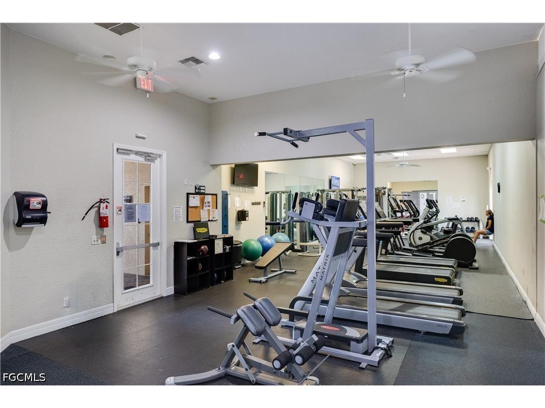 8830 Spring Mountain Way Fort Myers FL 33908 2026023709 image28