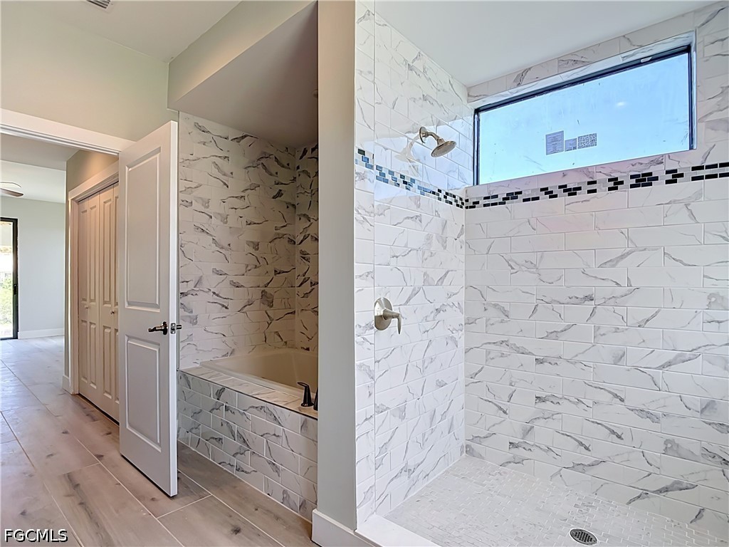 8831 Woodgate Drive Fort Myers FL 33908 2026018641 image21