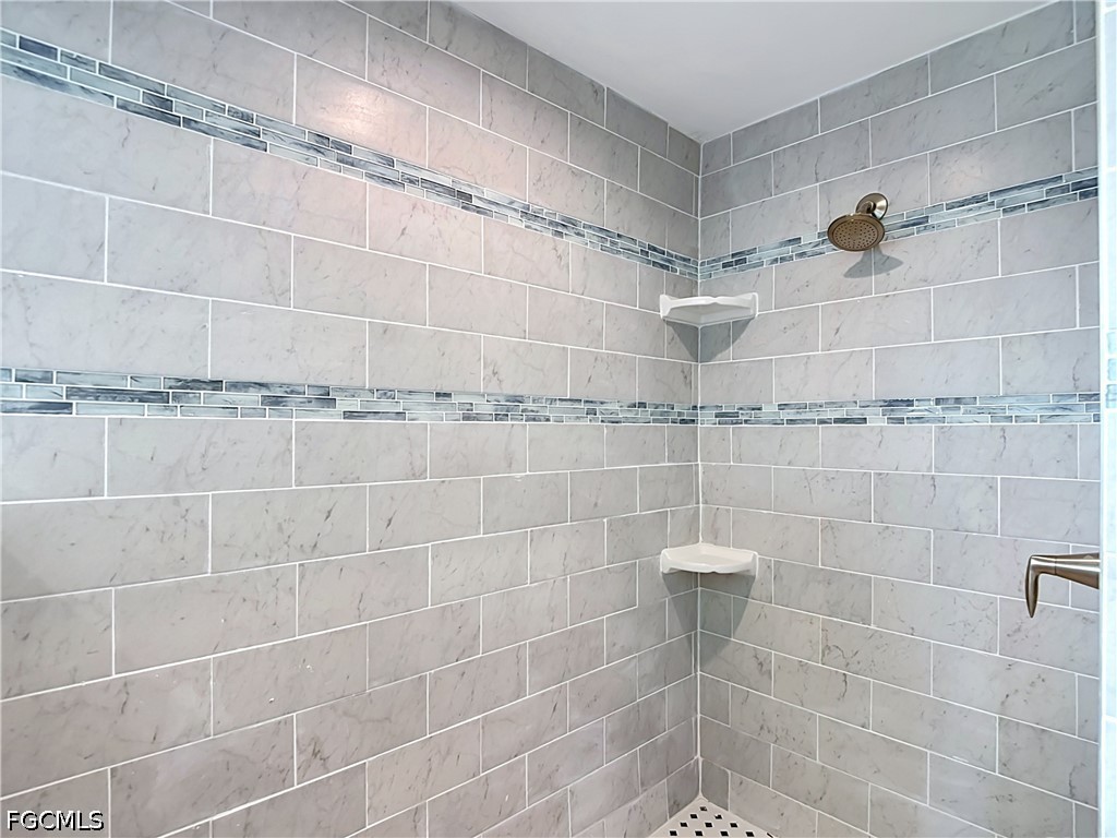 8831 Woodgate Drive Fort Myers FL 33908 2026018641 image31