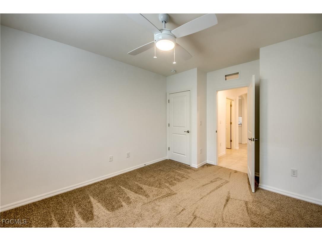 8832 Cascade Price Circle North Fort Myers FL 33917 2025009787 image22