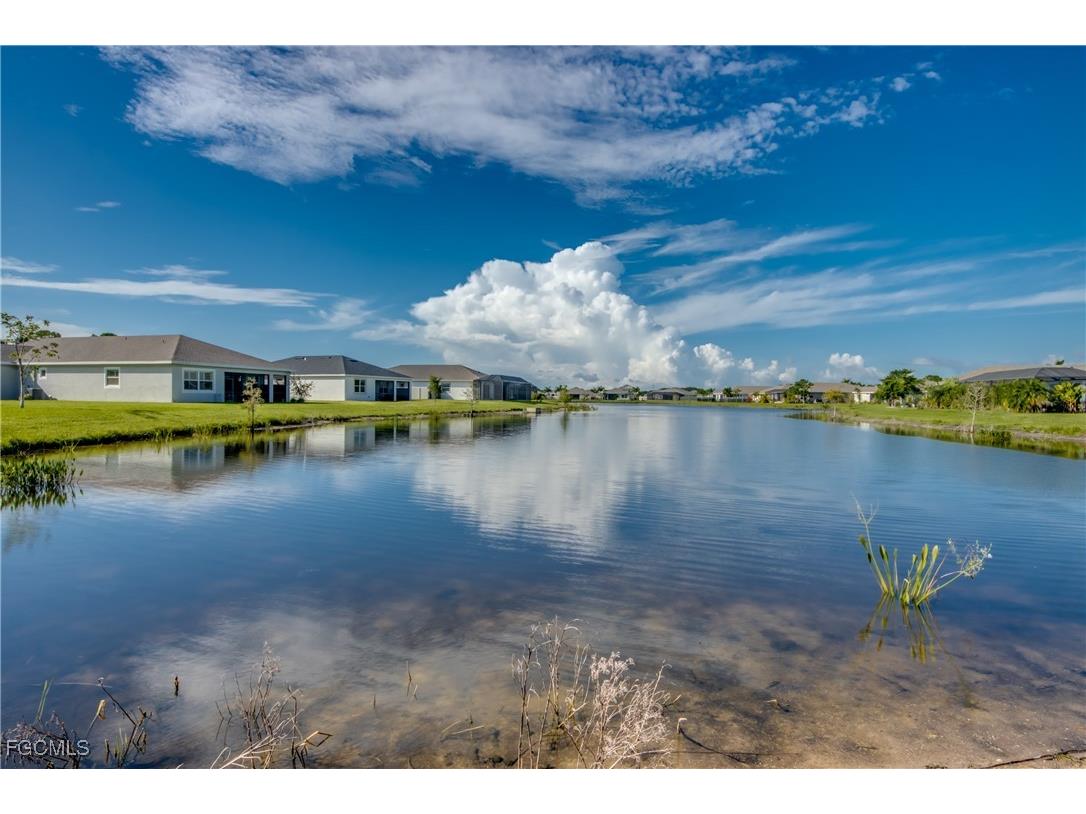 8832 Cascade Price Circle North Fort Myers FL 33917 2025009787 image25