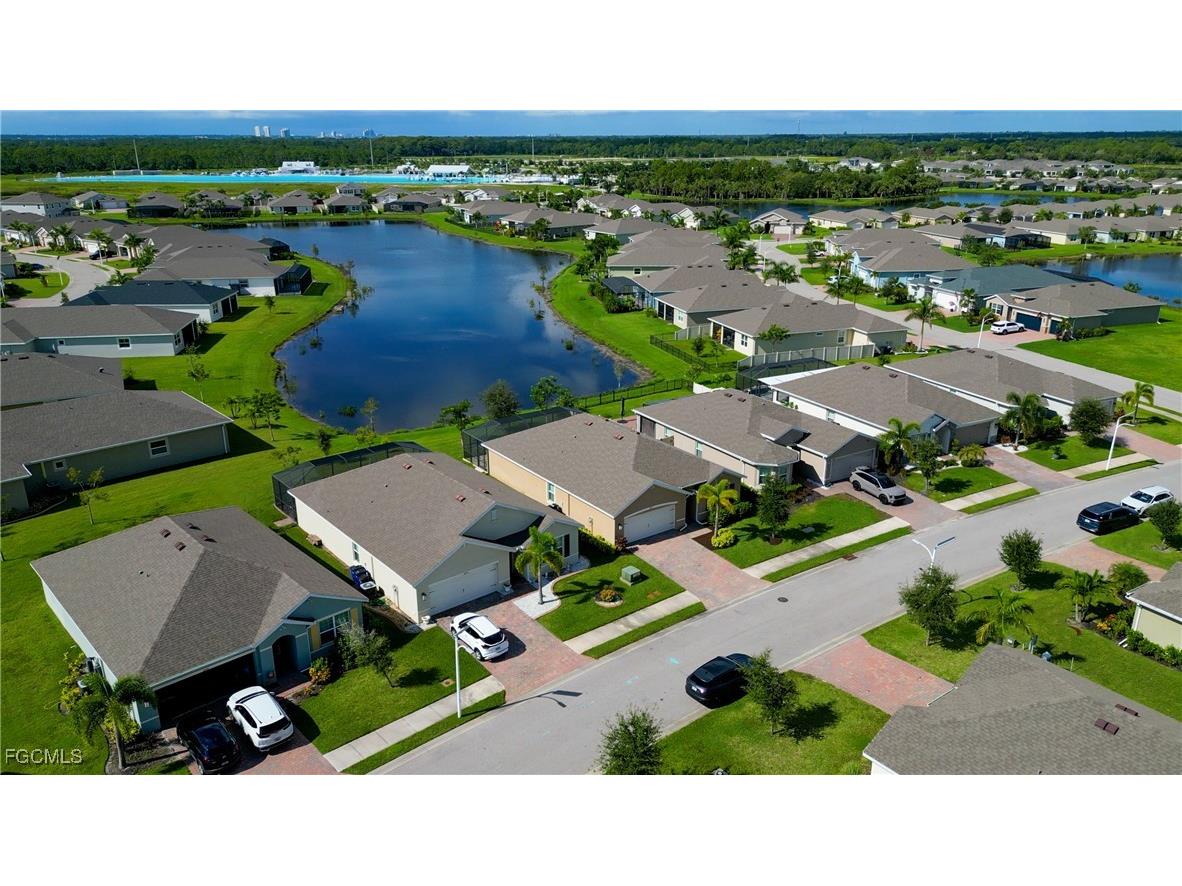 8832 Cascade Price Circle North Fort Myers FL 33917 2025009787 image30