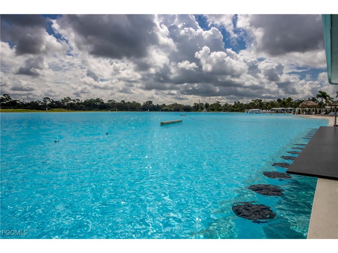 8832 Cascade Price Circle North Fort Myers FL 33917 2025009787 image32