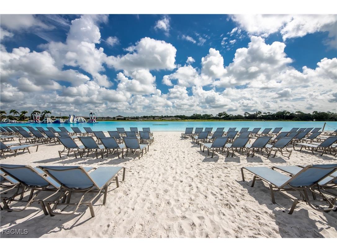 8832 Cascade Price Circle North Fort Myers FL 33917 2025009787 image33