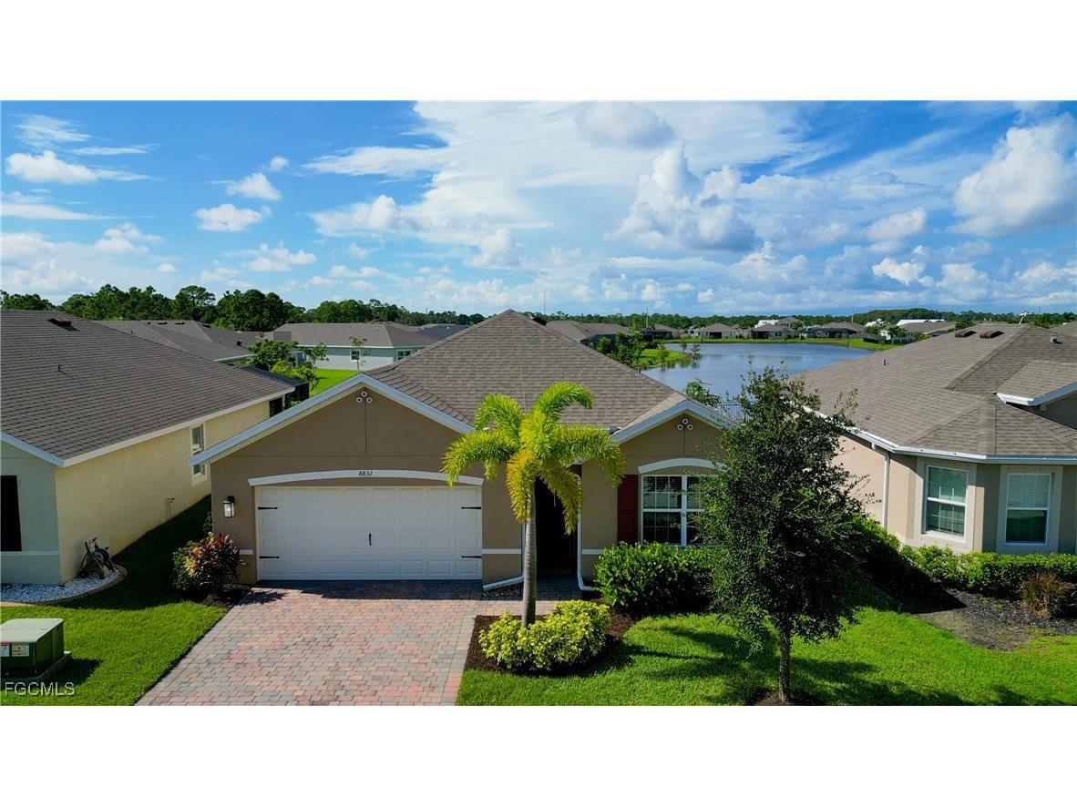 8832 Cascade Price Circle North Fort Myers FL 33917 2025009787 image4
