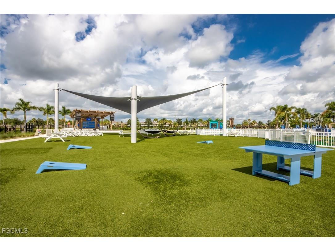 8832 Cascade Price Circle North Fort Myers FL 33917 2025009787 image47