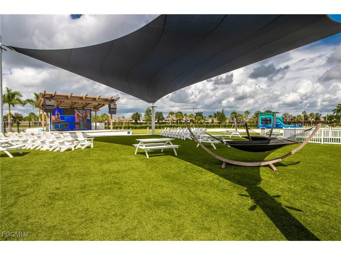 8832 Cascade Price Circle North Fort Myers FL 33917 2025009787 image48