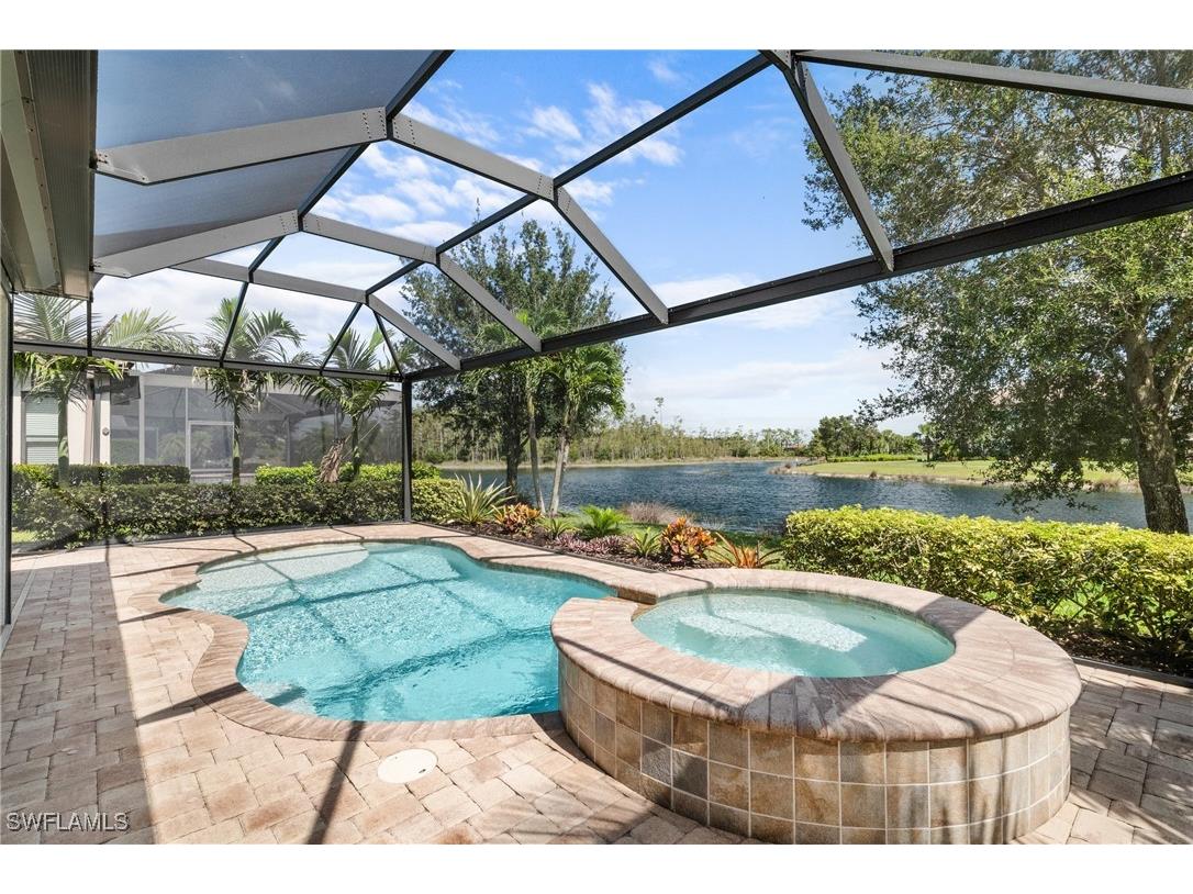8834 Vaccaro Court Naples FL 34119 225055739 image1