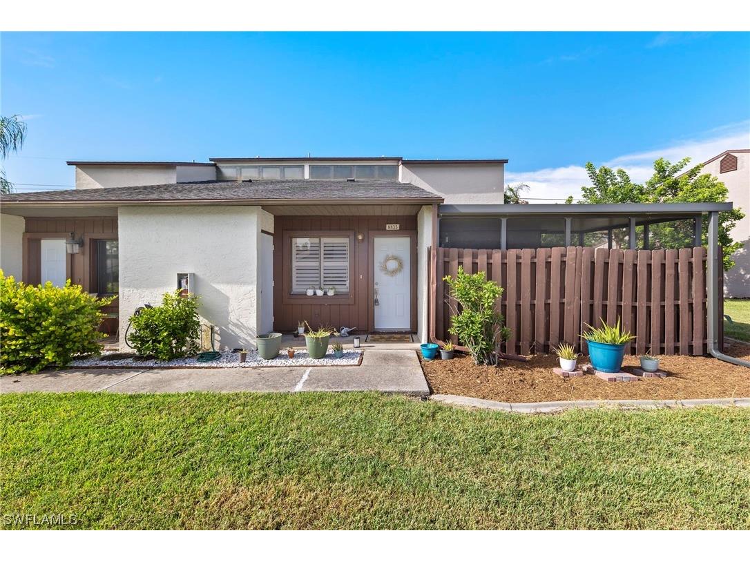 8835 Somerset Boulevard Fort Myers FL 33919 223054191 image1