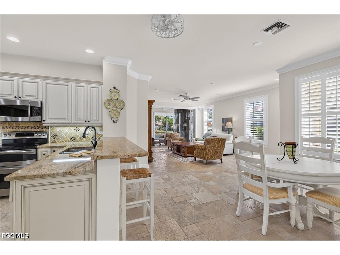 8839 Middlebrook Drive Fort Myers FL 33908 2026017714 image3