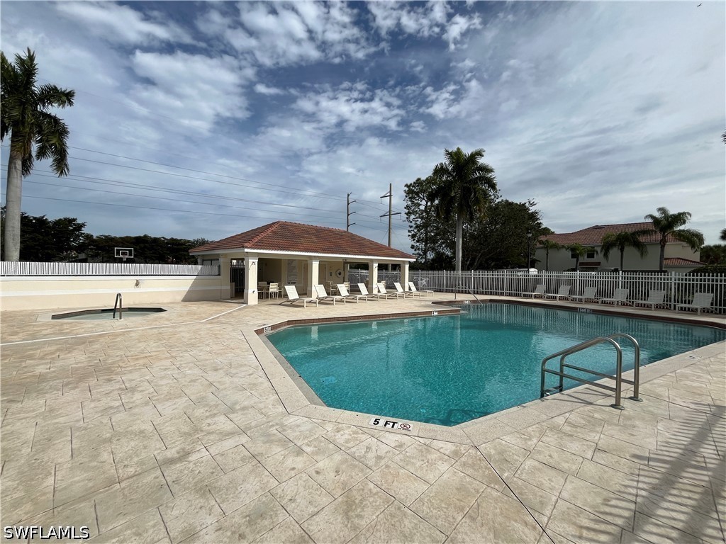 884 Hampton Circle #159 Naples FL 34105 226013395 image22