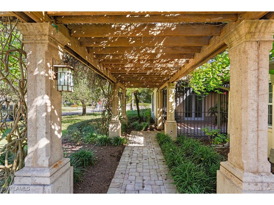 8840 Mariposa Court Naples FL 34113 225083694 image6