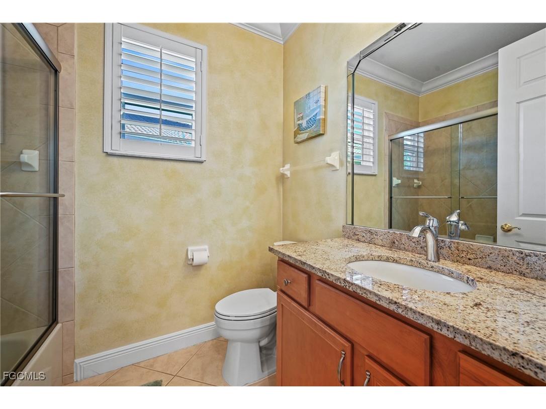 8847 Largo Mar Drive Estero FL 33967 2025015319 image24