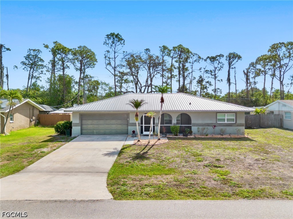 8848 Fordham Street Fort Myers FL 33907 2026013553 image1